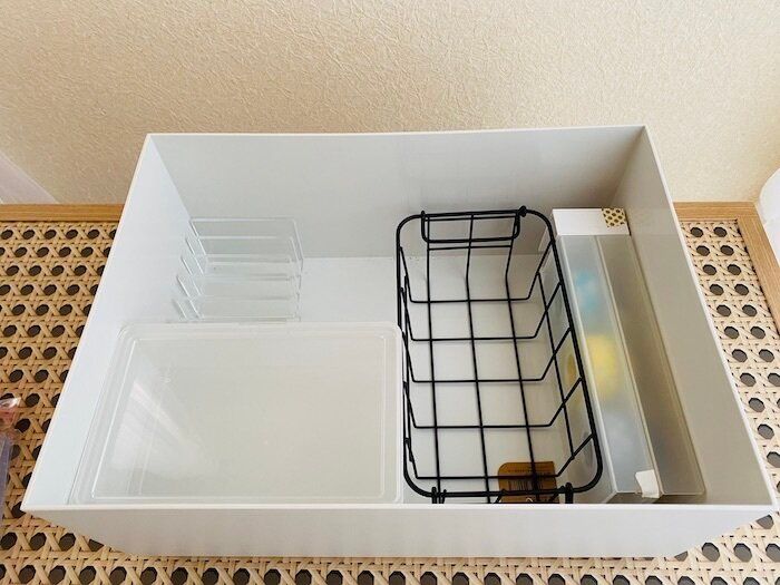 100均で仕切る収納