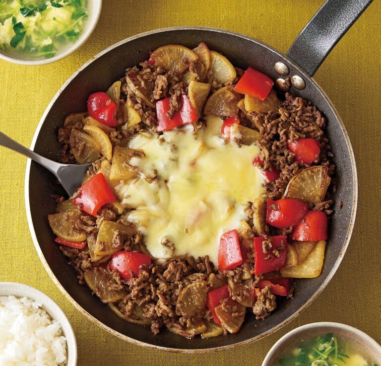 20分でスタミナ献立が完成！ひき肉と大根のカレーチーズ＆豆苗のかきたまスープレシピ