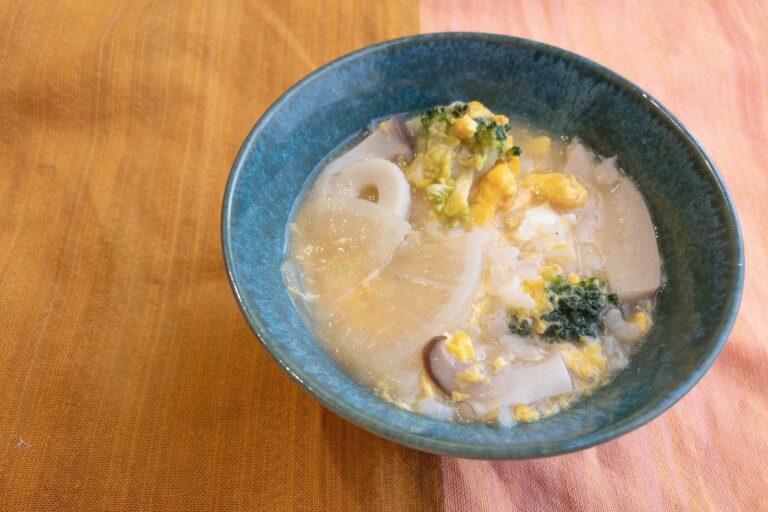 「お鍋の〆に食べるだけじゃもったいない」寒い朝におすすめ【雑炊・おじや】