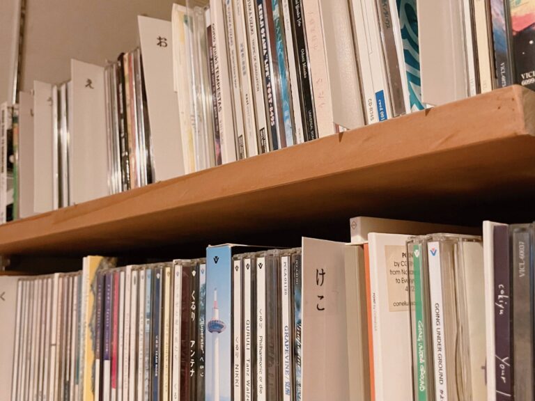 片づけのプロが向き合った！好きだった物の手放し方