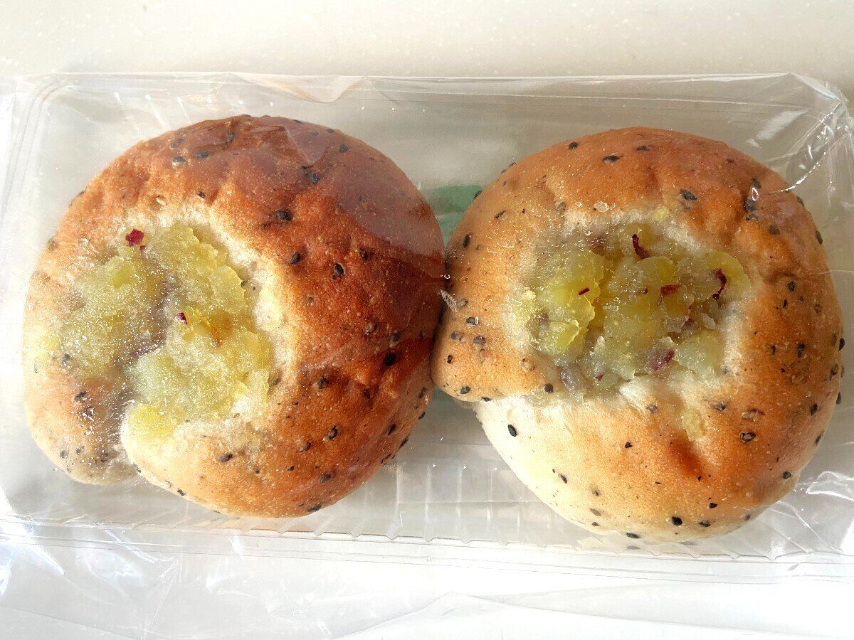 胡麻とさつまいもベーグル