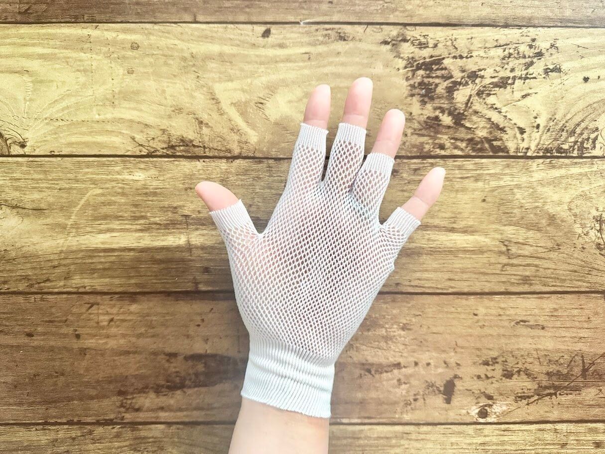 薄く良く伸びでフィット感がいい