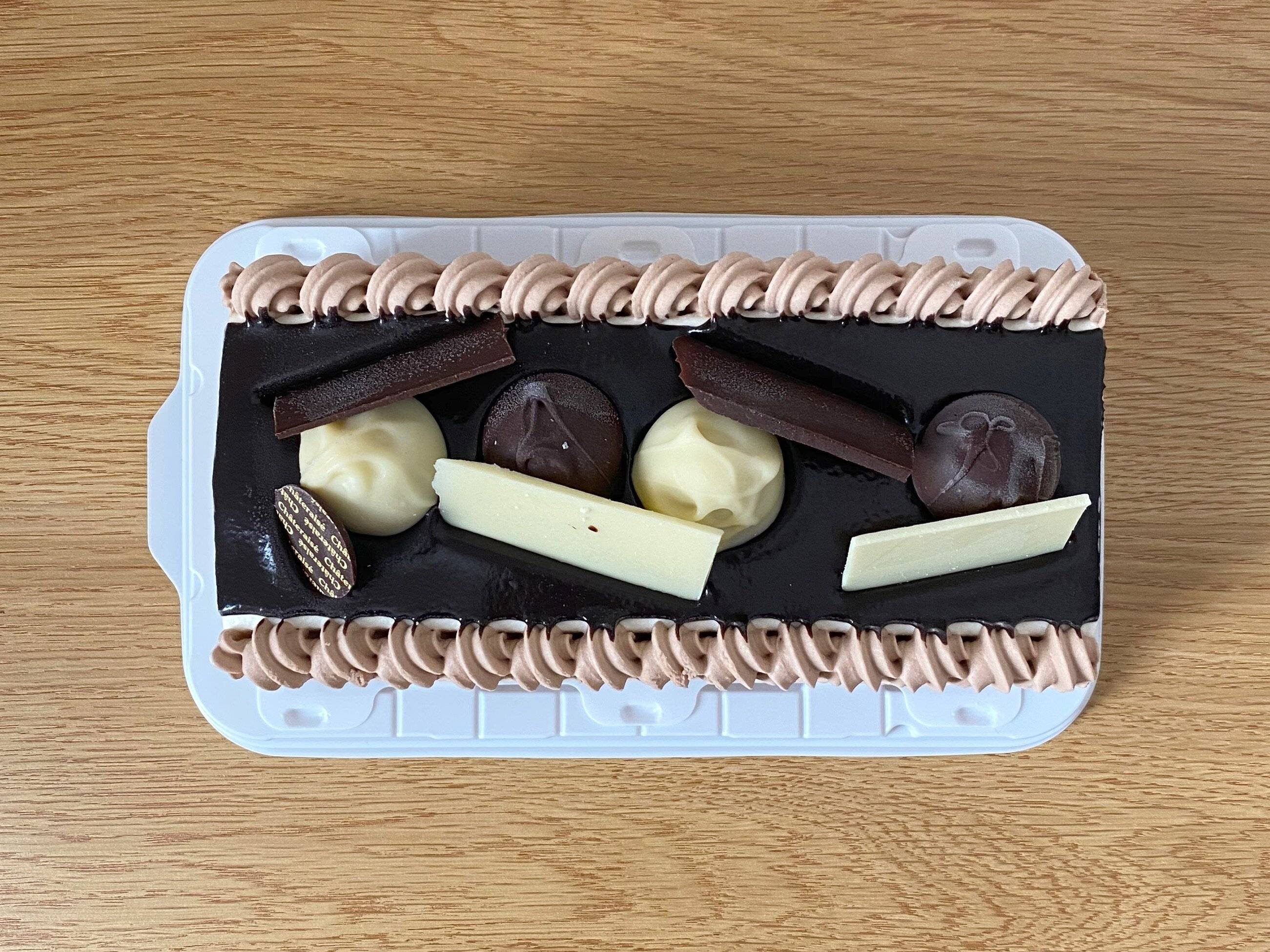 デザートアイスケーキチョコレートバニラ