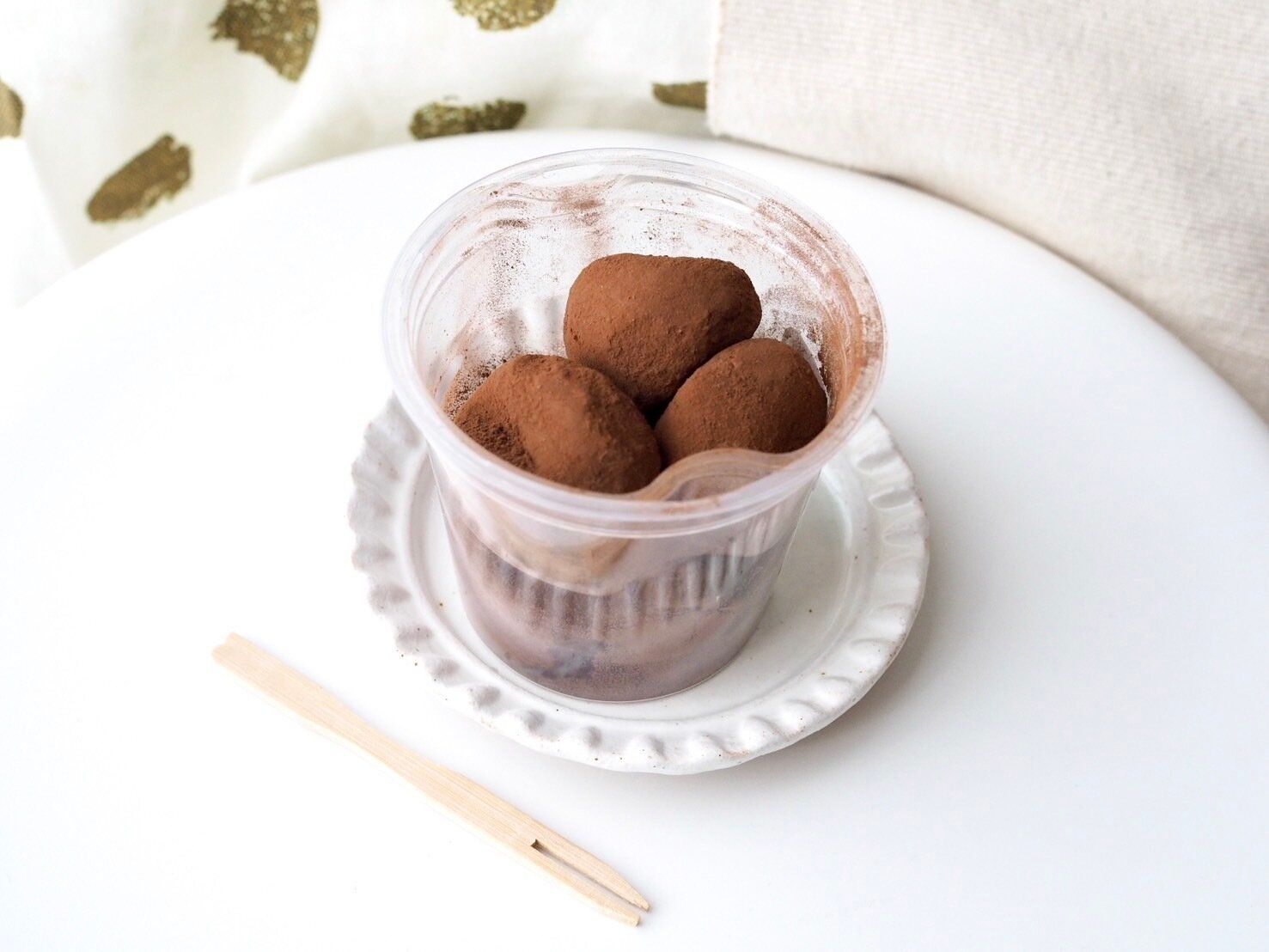 シャトレーゼ「生チョコ大福カップ入」商品写真