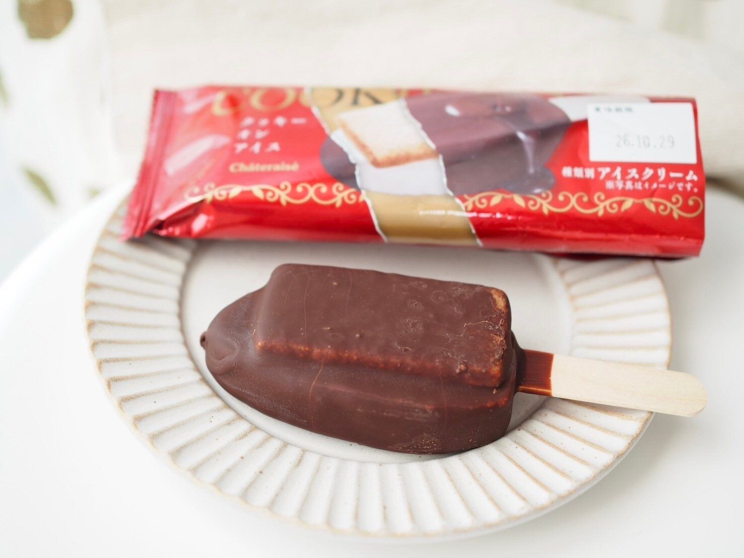 シャトレーゼ「クッキーオンアイス」商品写真