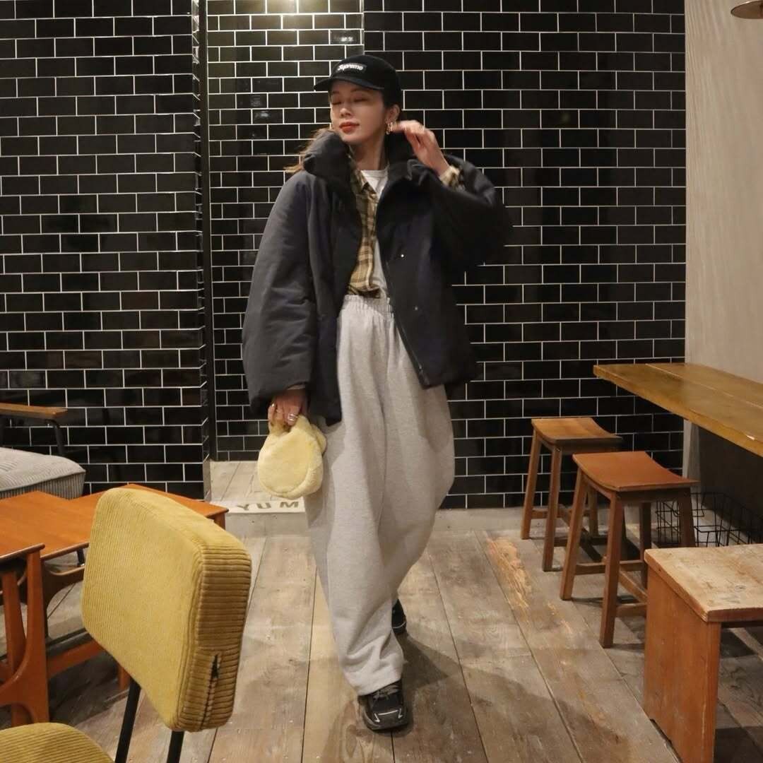 【ユニクロ】待望の「復刻ダウン」が話題！4年愛用しているオシャレ賢者も