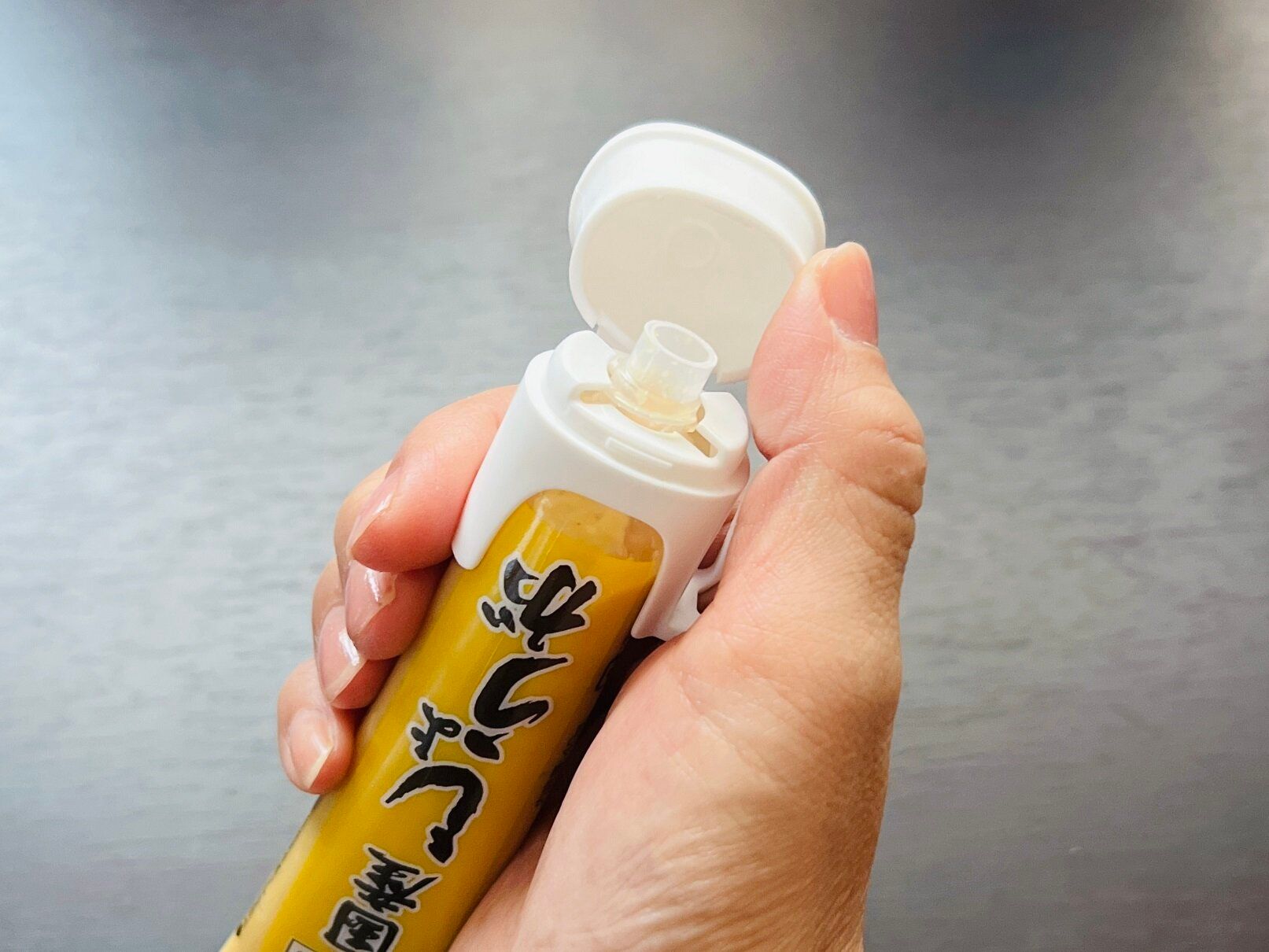 【ダイソー】便利なキャップがさらに便利に!冷蔵庫のごちゃごちゃを解消する進化に注目