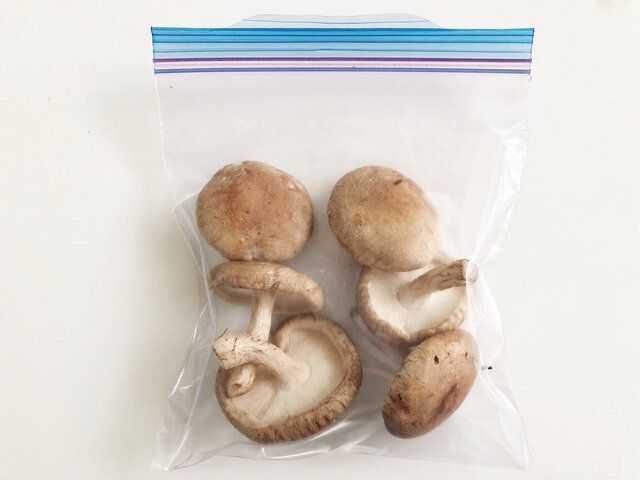 冷凍したしいたけ