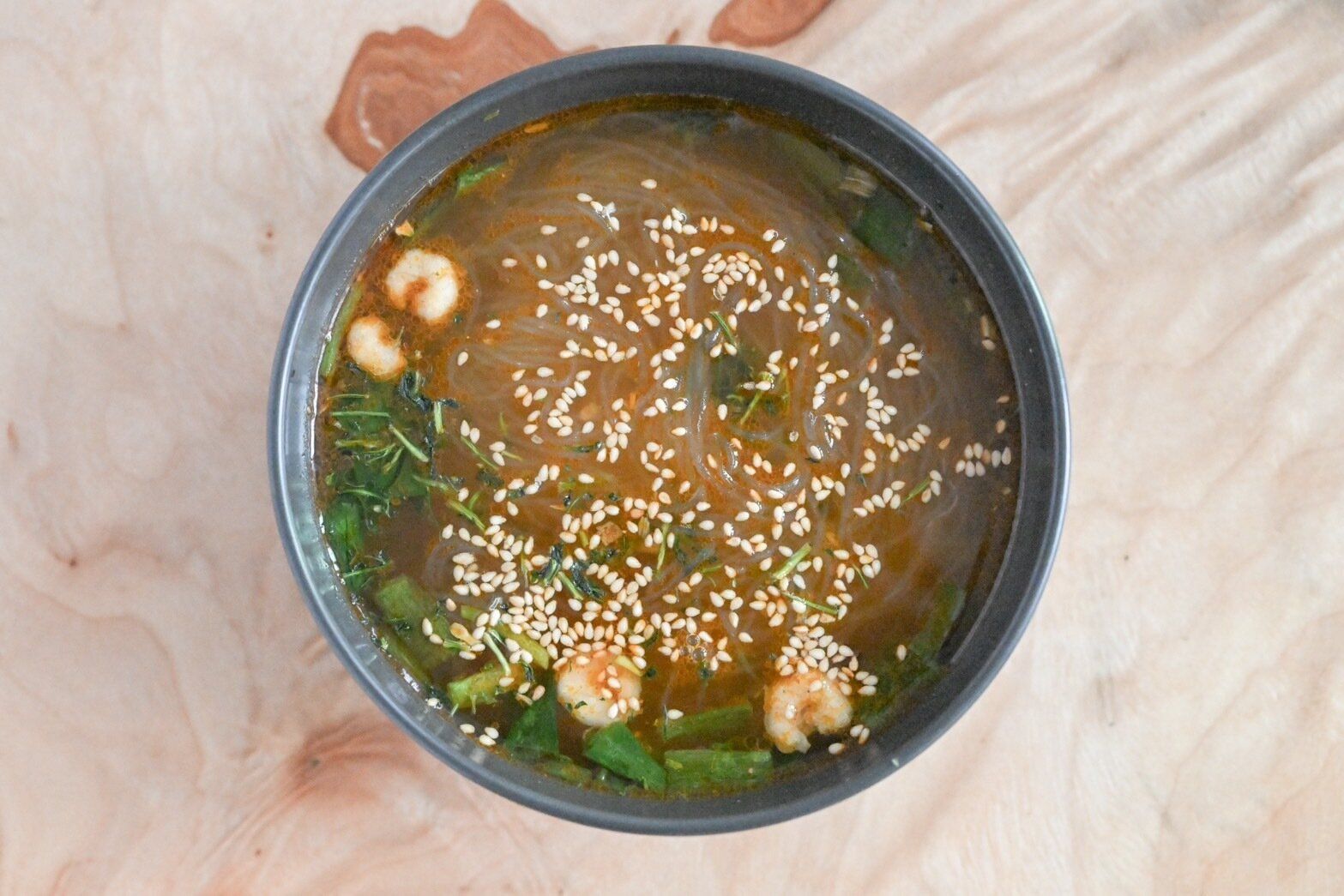 お椀に入ったタイヌードル