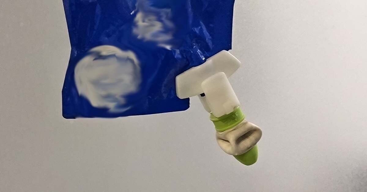 詰め替えそのままのポンプが潰れる