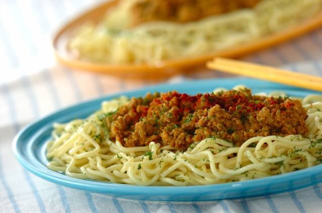 レンジで作るキーマカレー焼きそば