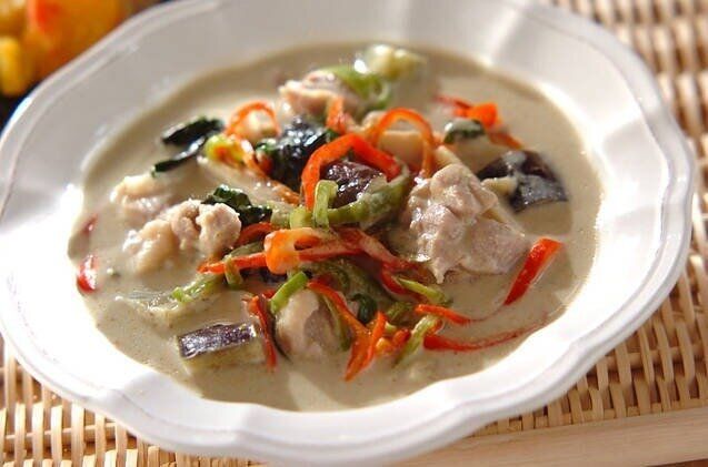 タイ風チキンカレー