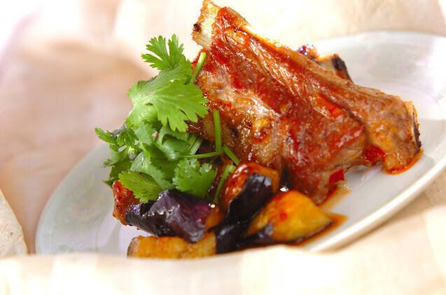 スペアリブのピリ辛煮