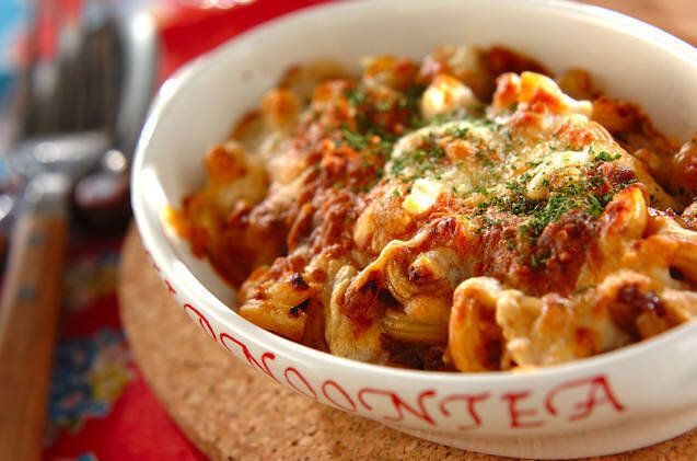 濃厚ミートソースで!あつあつマカロニグラタン