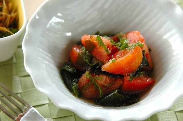 トマトと大葉のサラダ