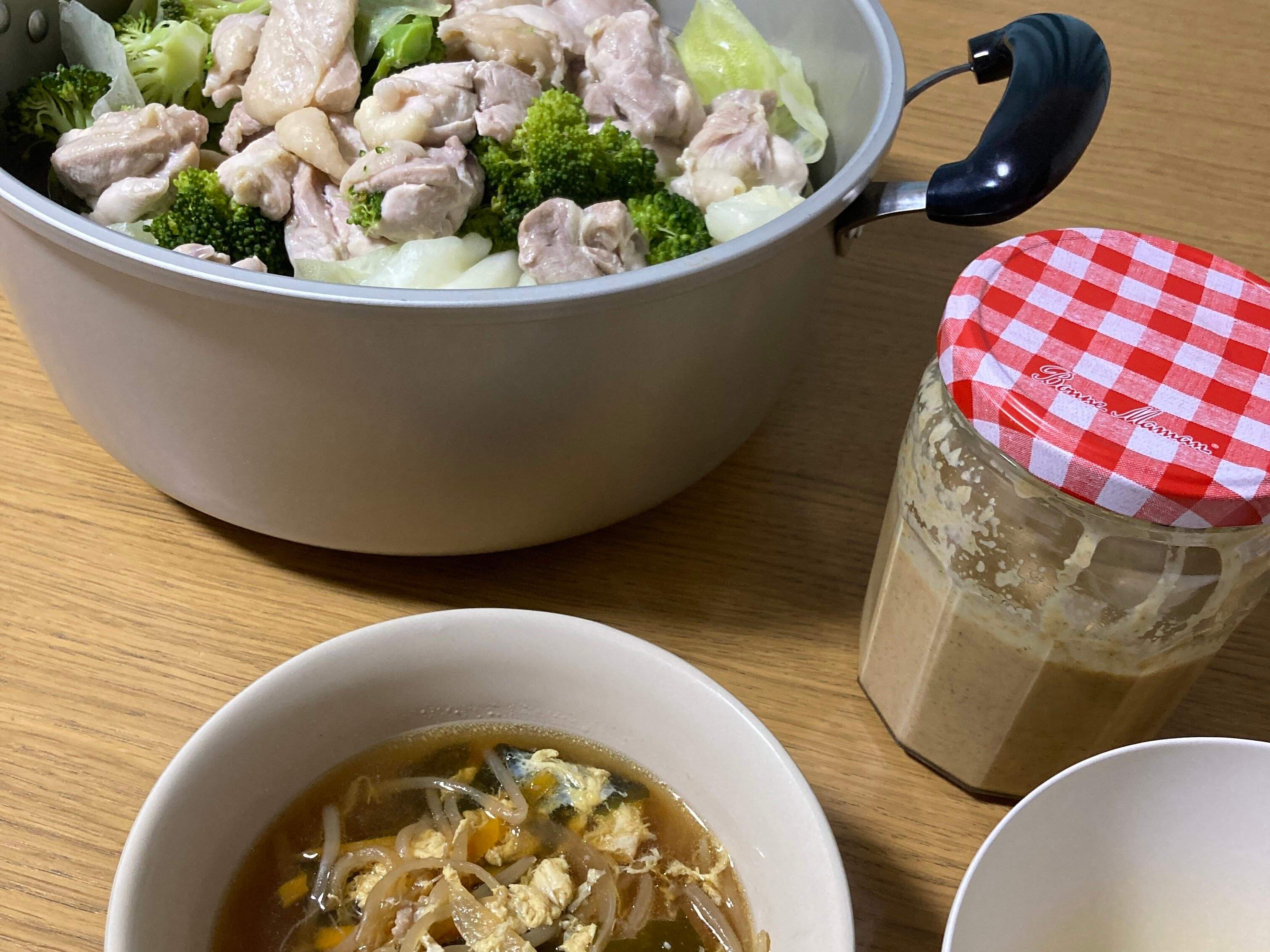 蒸し野菜とゴマだれ