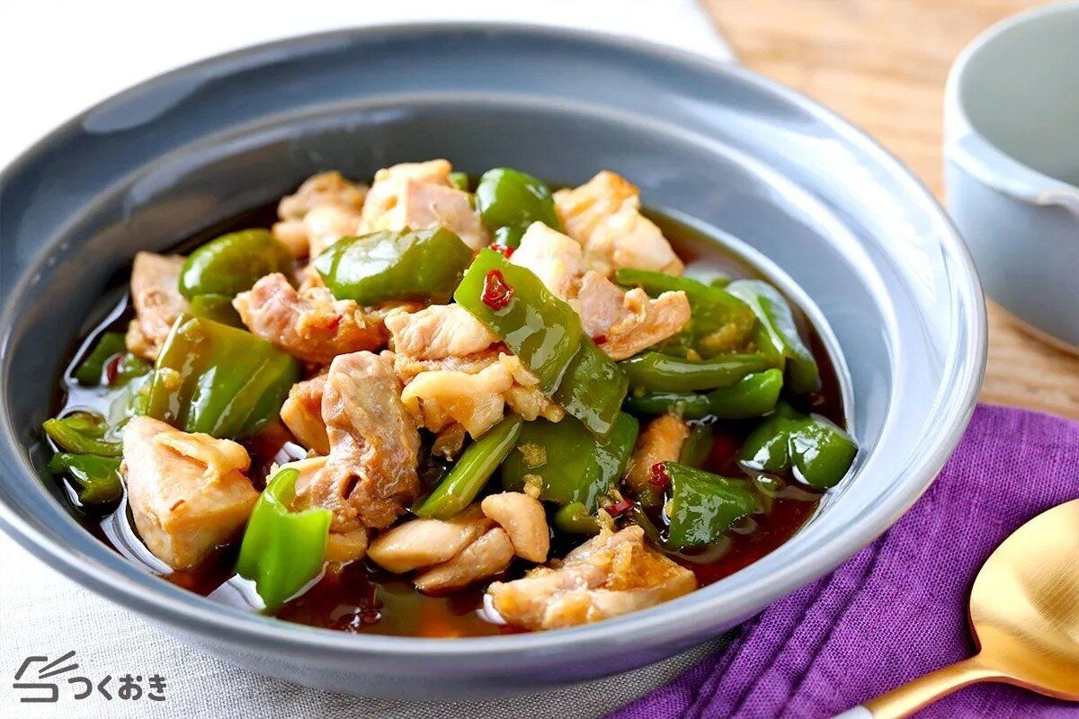 鶏肉とピーマンの和風アヒージョ