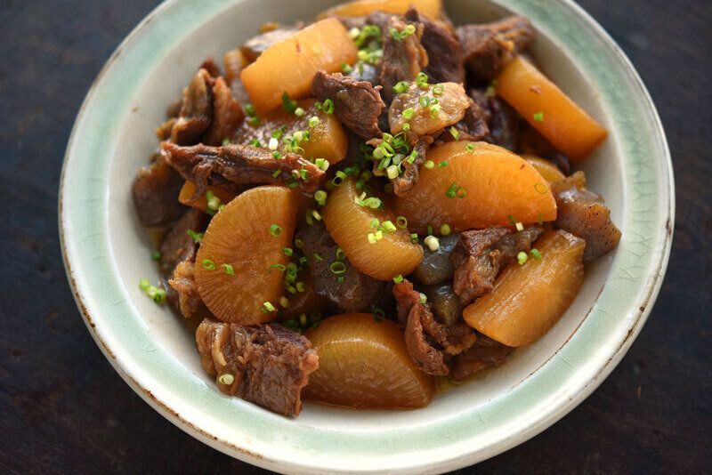 牛すじと大根の煮物(煮込み)