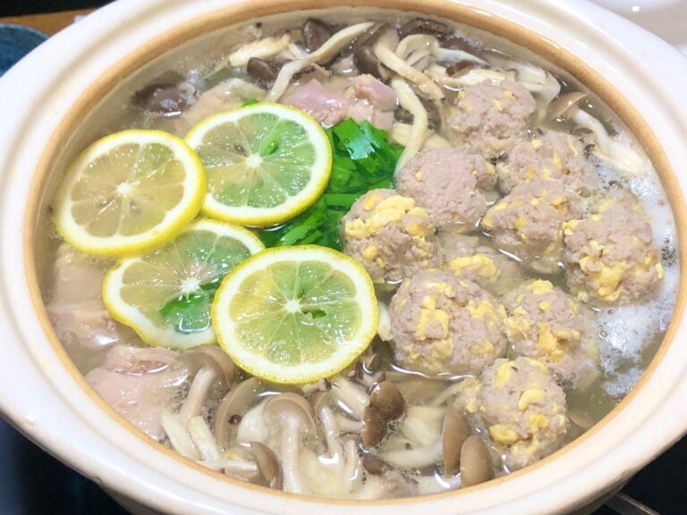 困ったらお鍋！レモン香る肉団子×塩にんにくの鮮やかレモン鍋レシピ｜女子会にも
