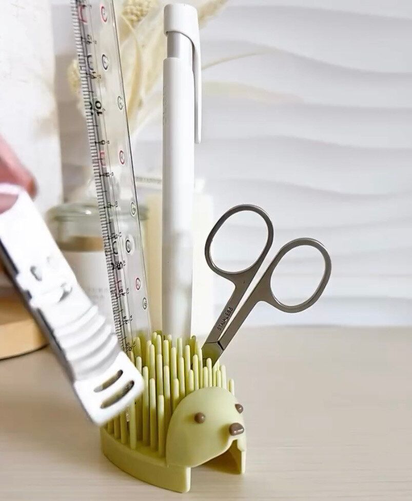 かわいくて使いやすい！「ペンスタンド」