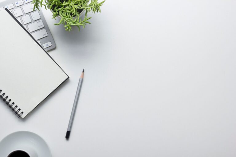 家族旅行も新車もマイホームもあきらめず、確実に貯め続けられる！夢を叶える3つの表とは？