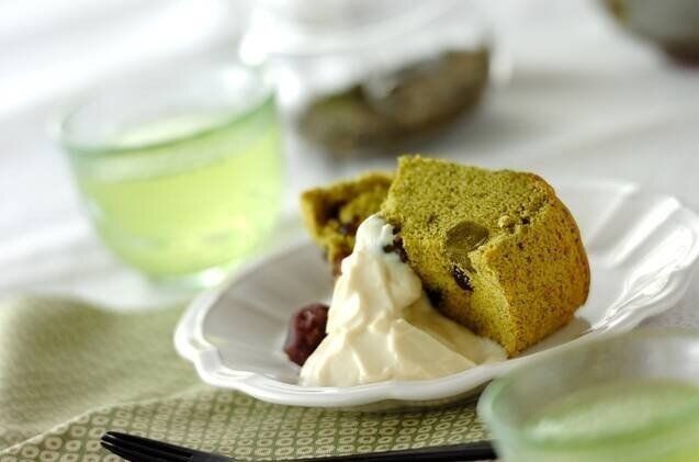 米粉の抹茶シフォンケーキ~豆腐クリーム添え~