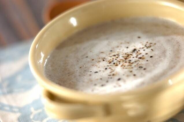 米粉入りマッシュルームのポタージュスープ