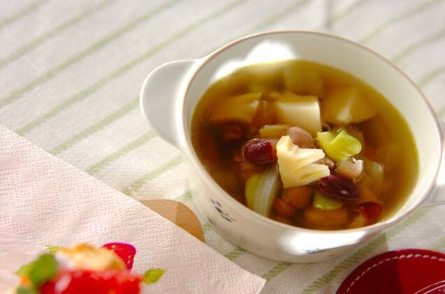 ビーンズコンソメスープ