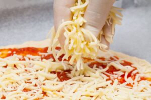 【業務スーパー】節約のプロがリピしている業スー食材とは？食費にうれしい超おトク食材はコレ！