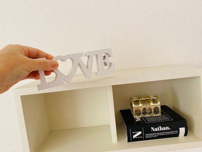 壁にかけられる棚を使った壁面収納