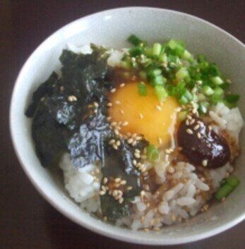 焼き肉のタレで韓国風卵かけご飯