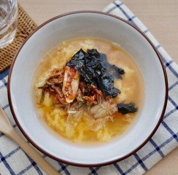 卵かけご飯アレンジ≪3分で完成！簡単キムチクッパ≫