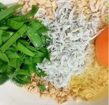 オートミールでニラ入りスタミナ卵かけごはん