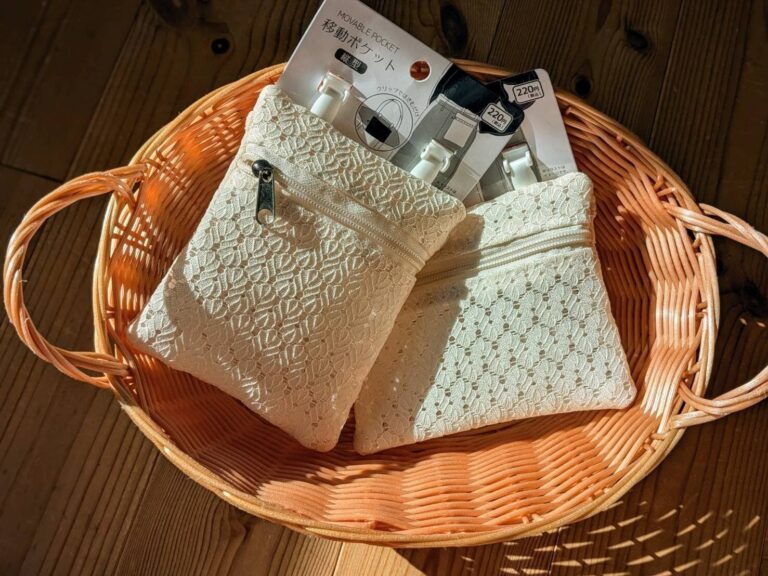 【ダイソー】イマドキ小学生の必需品！“大人っぽデザイン“破格の「移動ポケット」