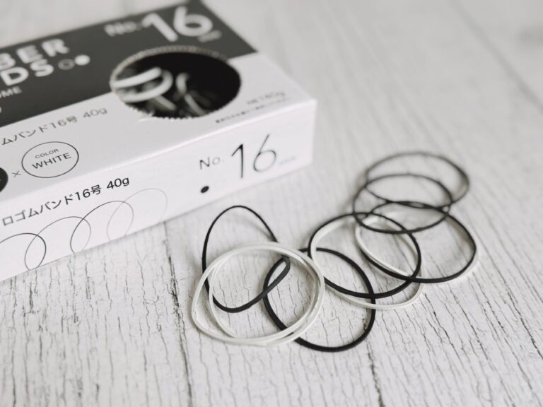 セリアのモノクロゴムバンドは結局何本入っているの？実際に数えてみた結果