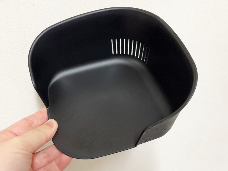 セリアのおすすめ「まな板すっきりボウル」は料理中のひと手間をなくしてくれて家事の時短にもつながるアイデアキッチン商品