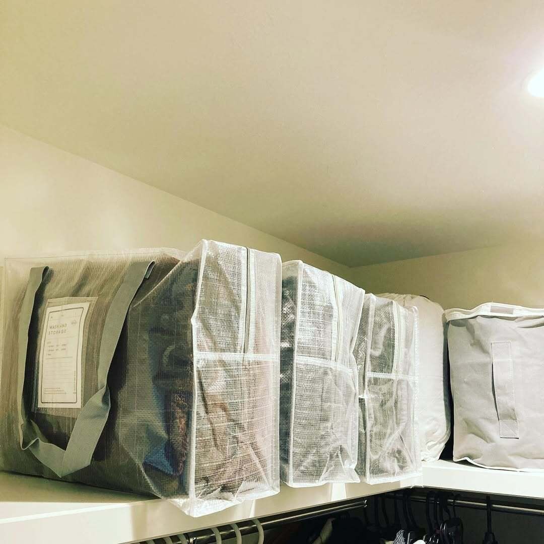 【3COINS】クローゼットの枕棚にもぴったり