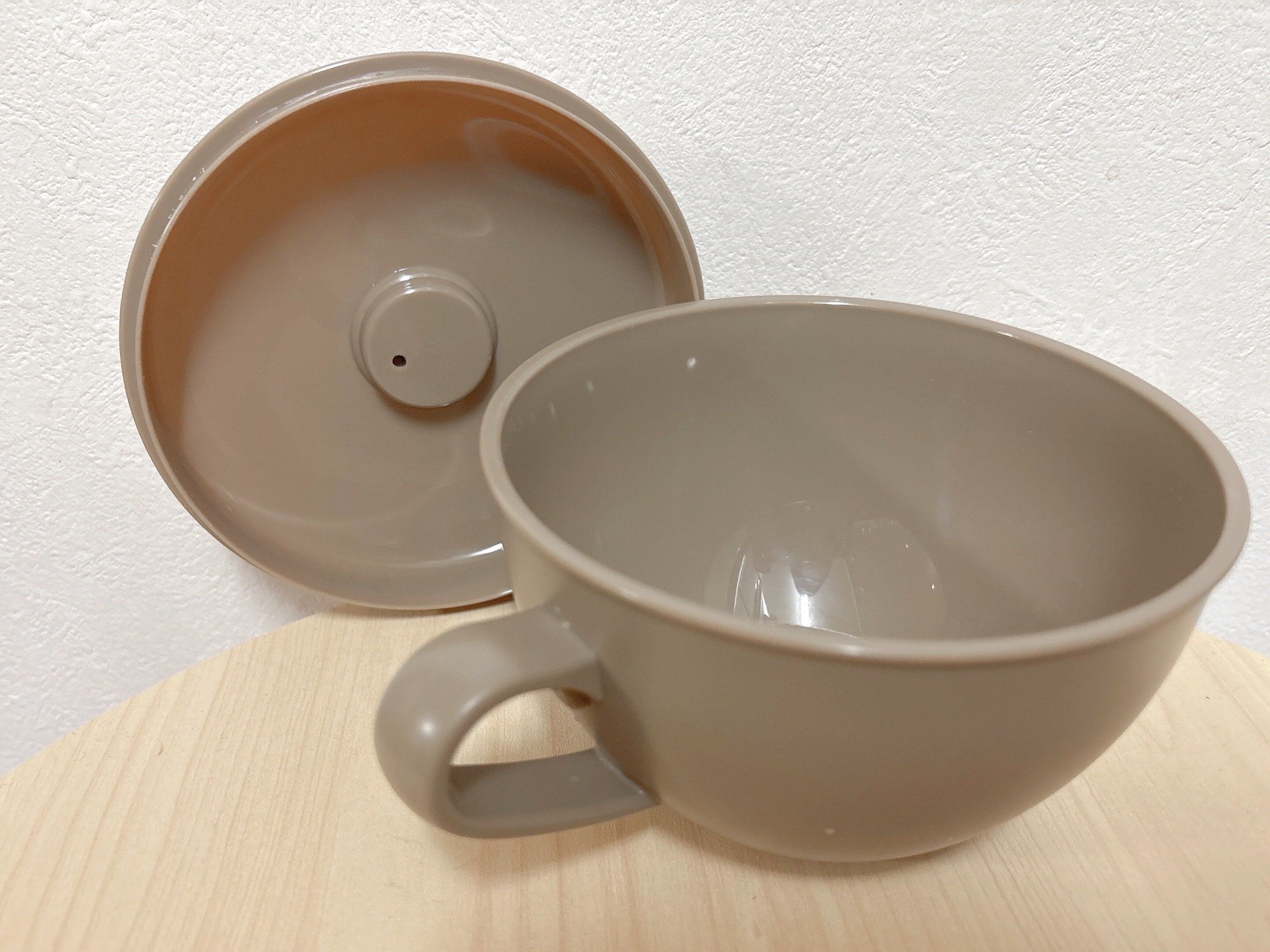 3COINSフタ付きスープ調理マグ