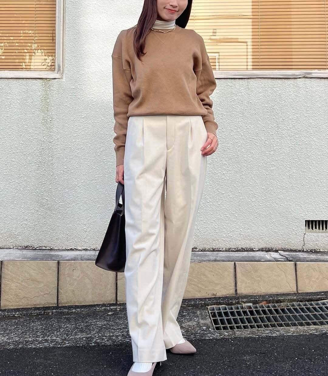 【ユニクロ】買って大正解！バッチリ着回せる「スムースコットンクルーネックセーター」をチェック