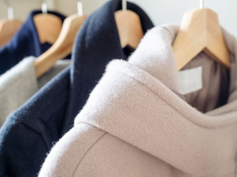 羽織るだけでガラッと変わる！40代が5歳若返って見えるアイテム