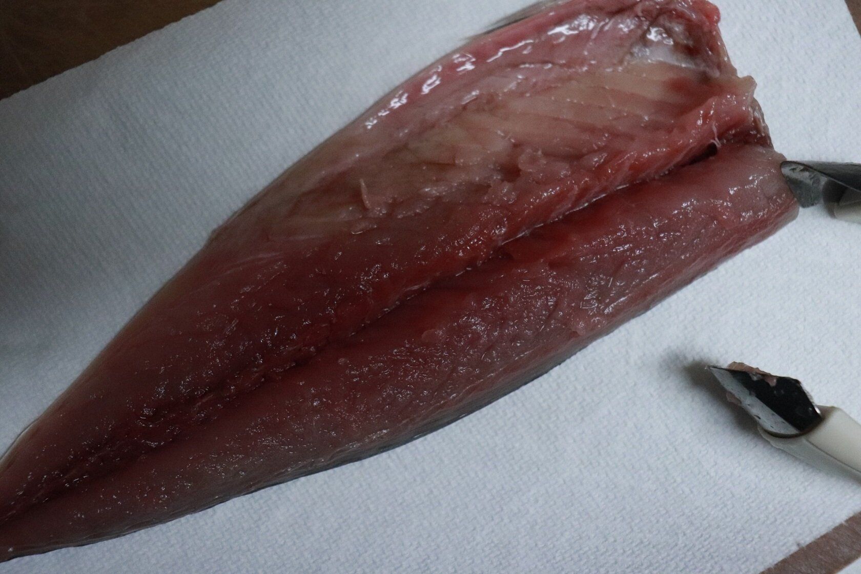 【3COINS】このトング、ただのトングじゃない!?330円で食卓のさまざまシーンで活躍してくれる!