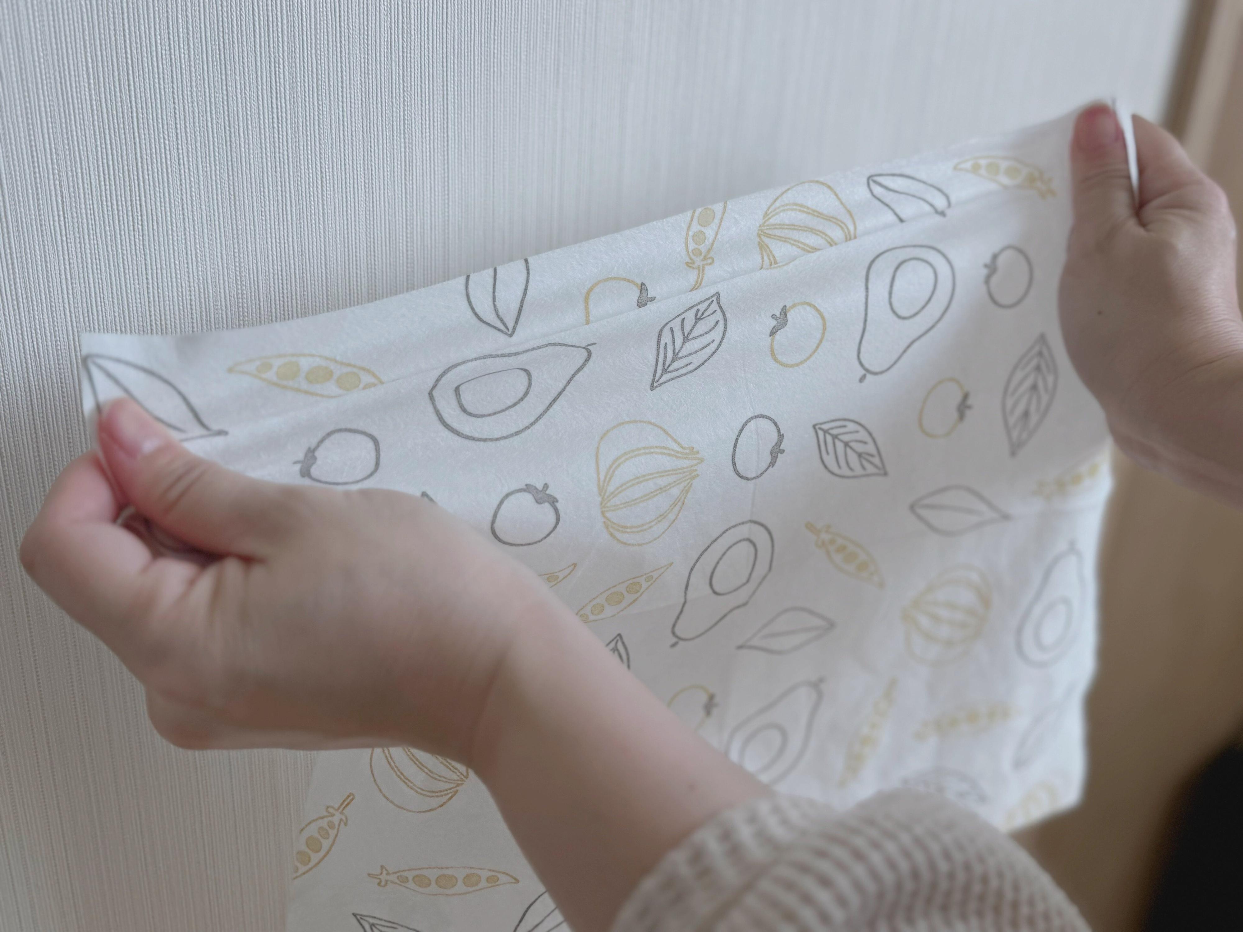 手の色が透けにくいほど厚手！