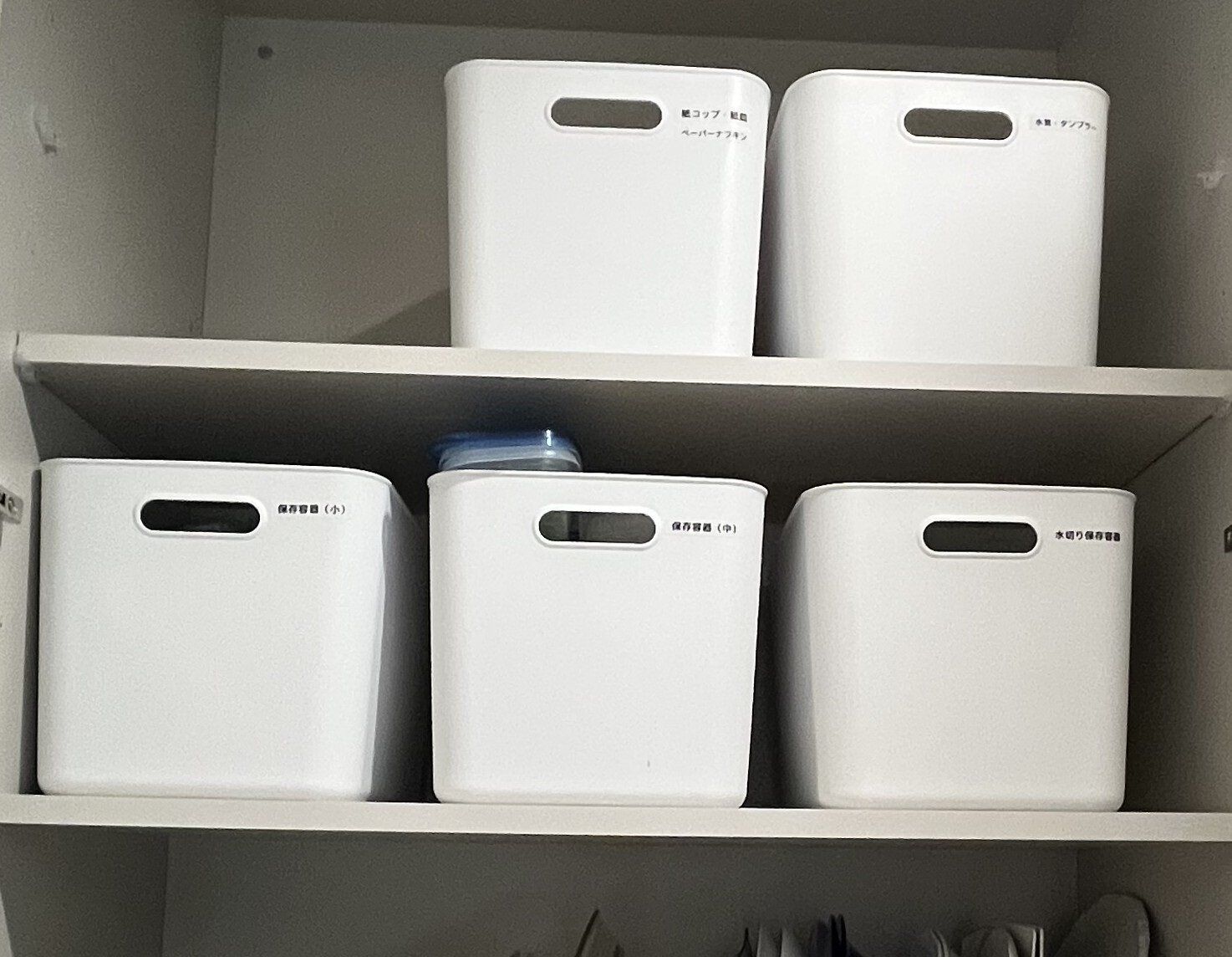 マットなグレーもいい！ダイソーのフタ付きソフトバスケット「R30ボックス」「R35ボックス」シリーズに注目