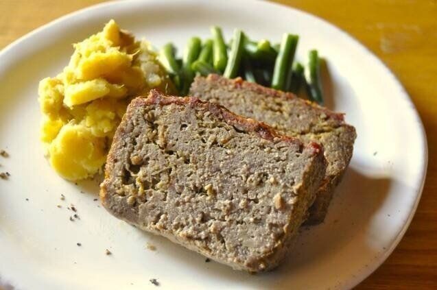 マッシュルーム入りミートローフ