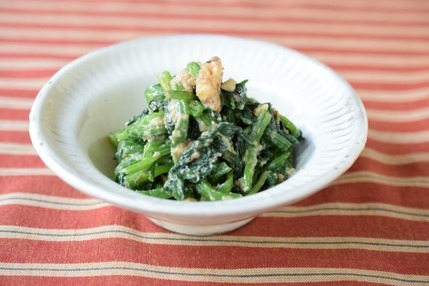 ホウレン草と春菊のクルミみそ和え