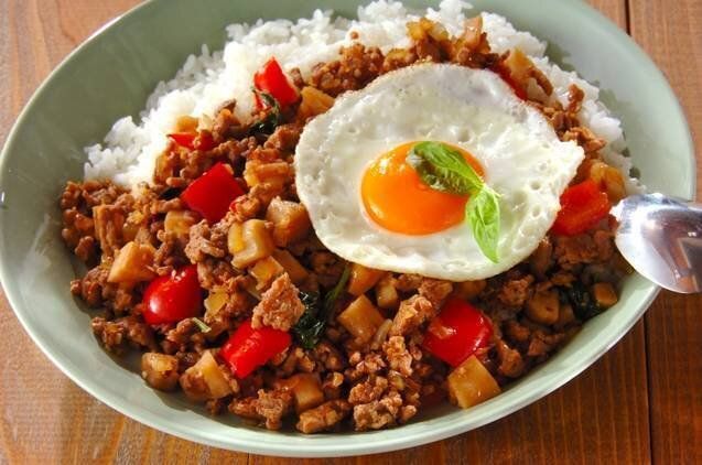 簡単タイ料理 節約しながら豚ひき肉でガパオライス
