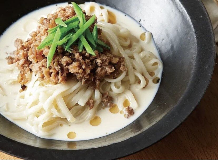 甘辛そぼろとうまみ抜群の豆乳スープとからめて♪肉そぼろ豆乳麺