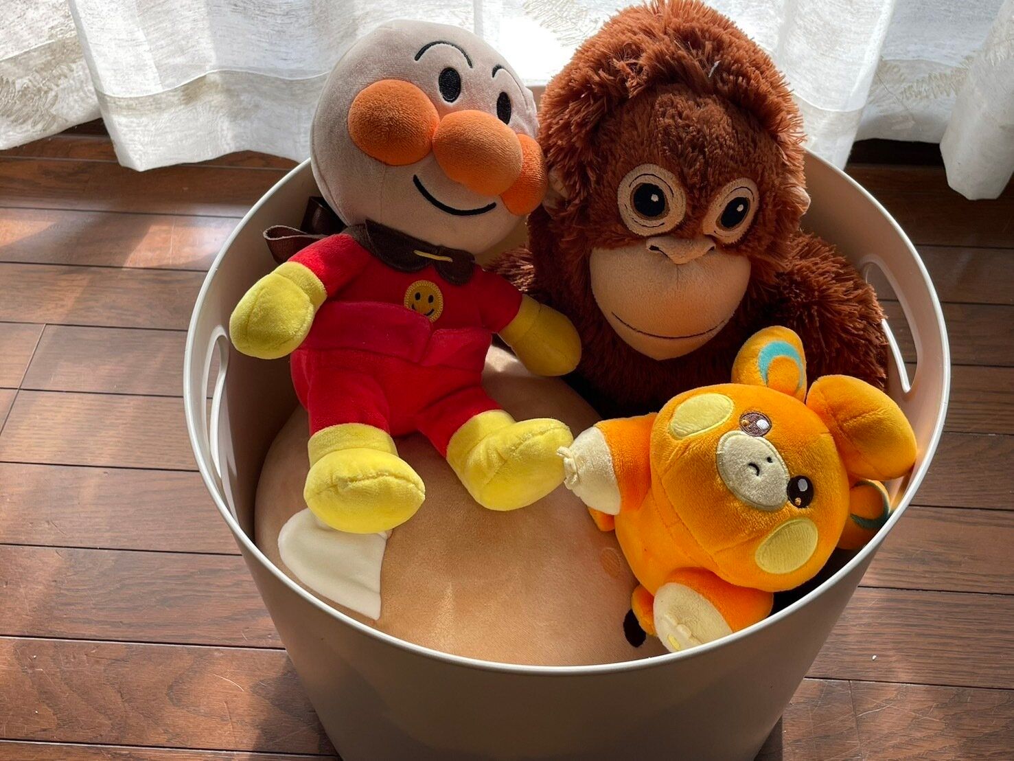 ぬいぐるみが沢山入っている