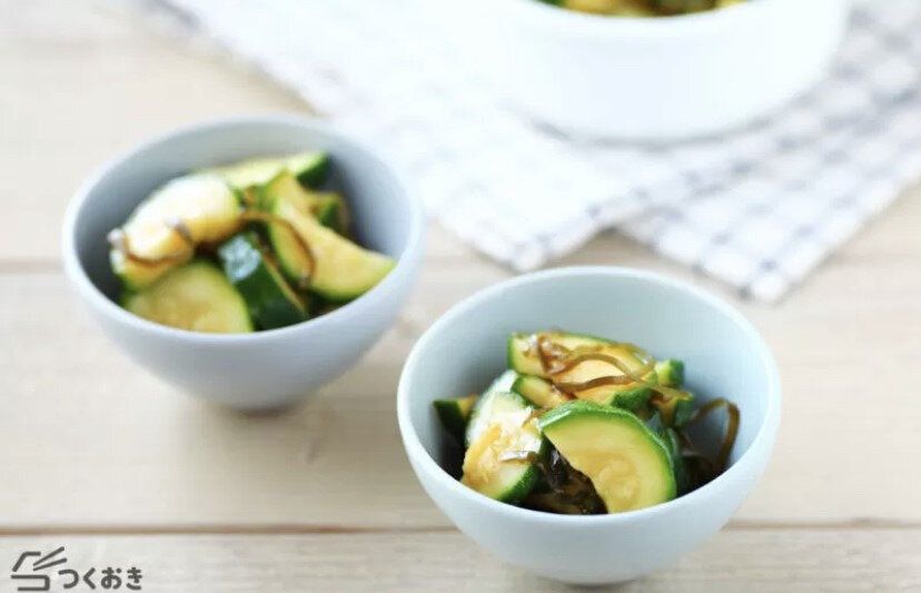 ズッキーニの塩こんぶ浅漬け