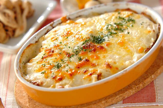 合い挽き肉を使ったグラタン 節約上手に！キャベツのミルフィーユ